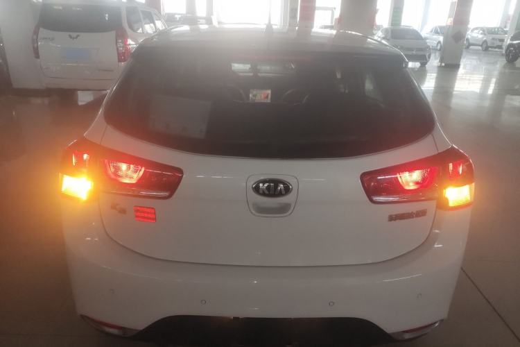 Used Kia K2 2015 Hatchback 1.4L AT GLS Cool Edition
