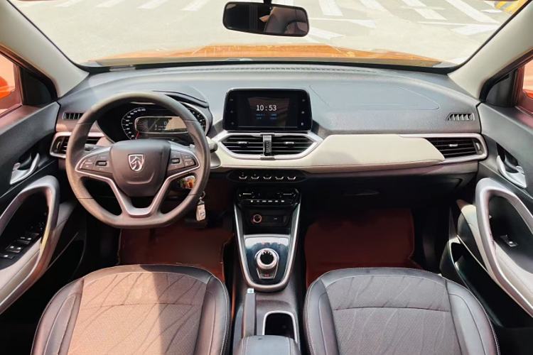 Used Baojun 510 2017 1.5L Automatic Fashion Model
