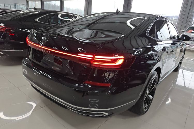 Used Volkswagen Passat 2023 Restyled 330TSI Starry Luxury Edition
