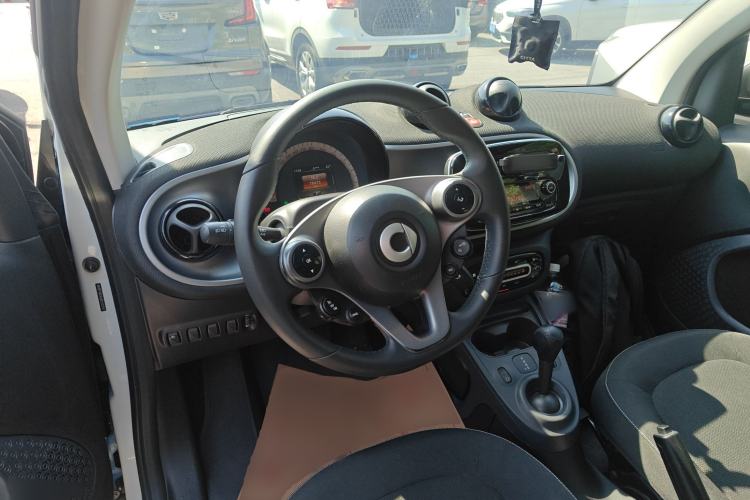 Used  fortwo 2018 1.0L 52kW Hardtop Passion Edition China V Standard
