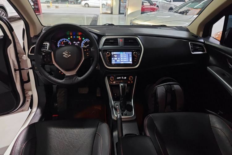 Used Suzuki S-Cross 2015 1.6L CVT Two-Wheel Drive Elite Version
