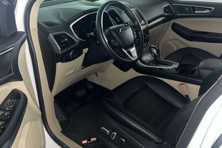 Used Ford Edge 2018 EcoBoost 245 Two-Wheel-Drive Titanium 5-Seater China VI Standard