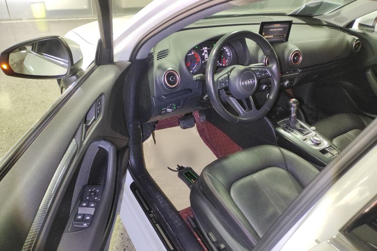 Used Audi A3 2020 Restyled Limousine 35 TFSI Ambition Version China VI
