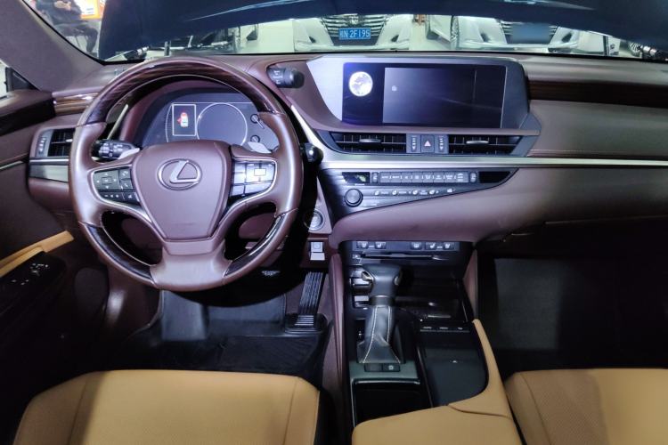 Used Lexus ES 2020 200 Luxury Edition
