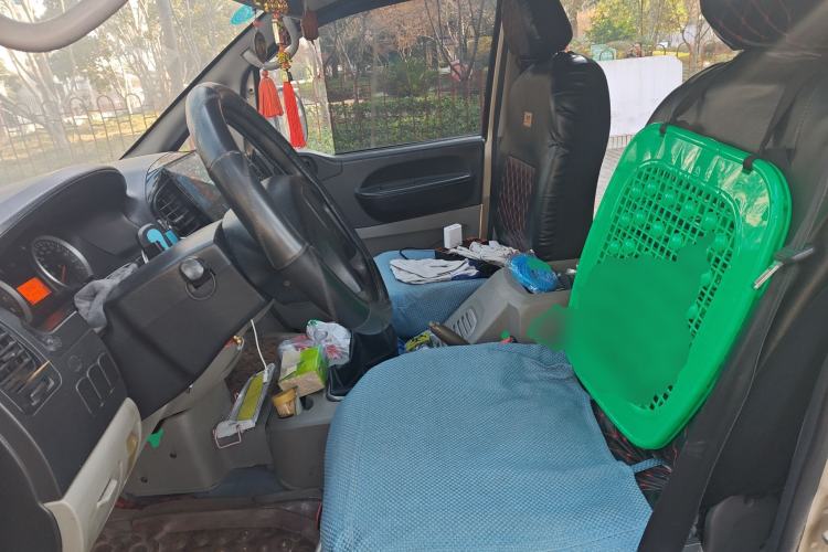 Used FORTHING Lingzhi 2016 M3L 1.6L 7-Seater Comfort Model
