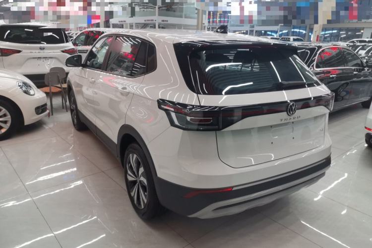 Used Volkswagen Tharu 
