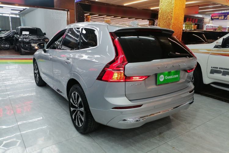 Used Volvo XC60 2023 B5 4x4 Smart Luxury Edition
