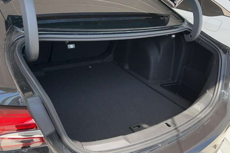 Used Buick LaCrosse 2022 652T Luxury Version
