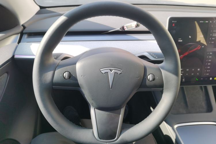 Used Tesla Model Y 2024 Rear-Wheel-Drive Version
