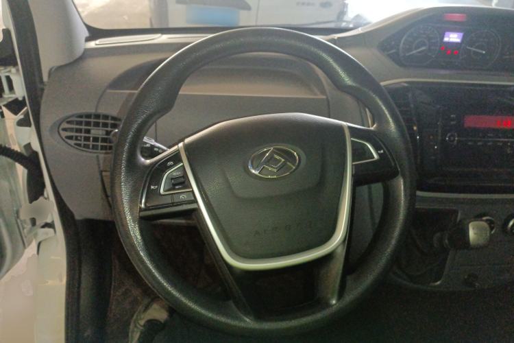 Used SAIC MAXUS Xintu V80 2021 2.0T Manual Classic Aoyuntong Short Wheelbase Ultra-Low Roof 7/8/9-Seater
