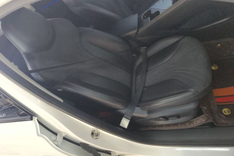 Used Roewe D5X DMH 2024 135 Tech Edition