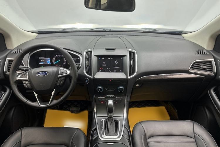 Used Ford Edge 2018 EcoBoost 245 Two-Wheel-Drive Titanium 7-Seater China V Standard
