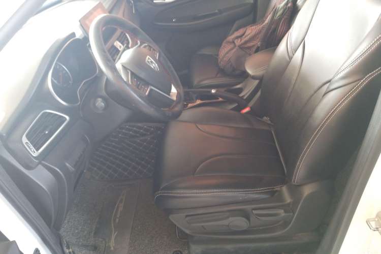 Used Baojun 730 2019 1.5T CVT Fashion Model 7 Seats China VI Emission Standard