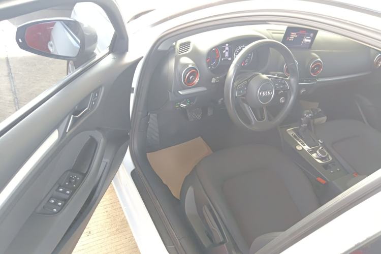 Used Audi A3 2020 Restyled Sportback 35 TFSI Entry-Level China VI Emission Standard