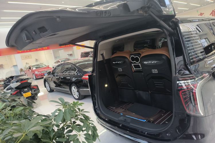 Used Hongqi HQ9 2023 2.0T Smart Connect Flagship Edition
