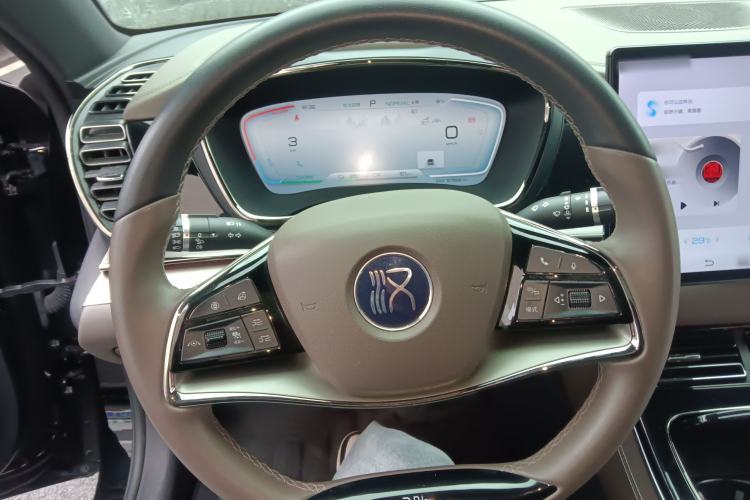 Used BYD Han 2023 EV Champion Edition 605KM Front-Drive Premium Model
