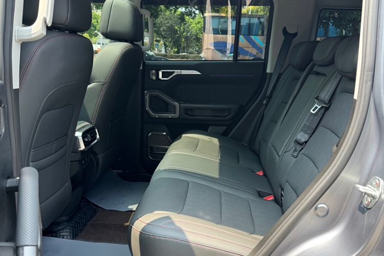 Used Jetour Traveler 2023 2.0T Four-Wheel Drive Conqueror
