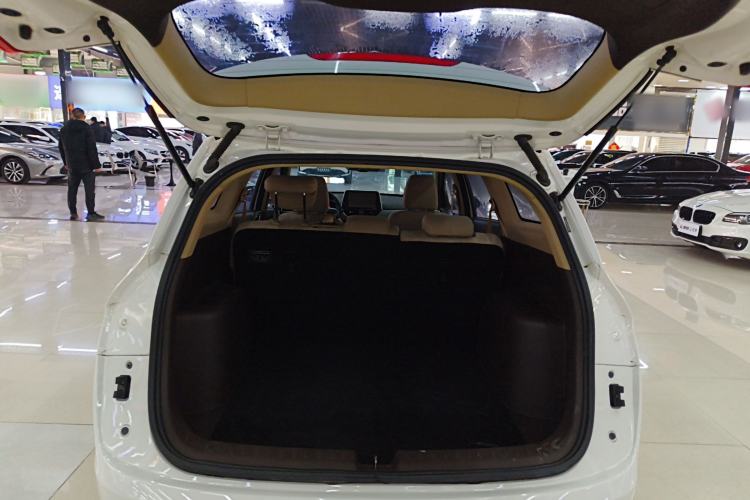 Used Baojun 310W 2017 1.5L Manual Comfort Model China V Standard
