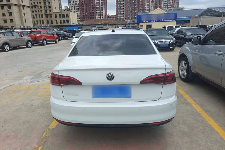 Used Volkswagen Bora 2021 1.5L Manual Fashion Smart Connect Edition
