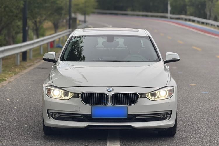 Used BMW 3 Series 2015 320Li Luxury Design Package
