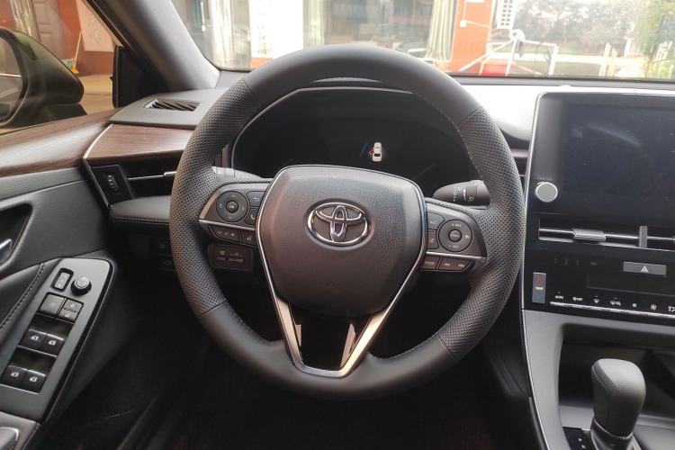 Used Toyota Avalon 2019 2.0L Ambition Edition China VI
