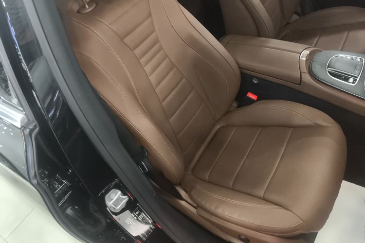 Used Mercedes-Benz E-Class 2022 Revised Version E 300 L Sporty and Stylish Edition
