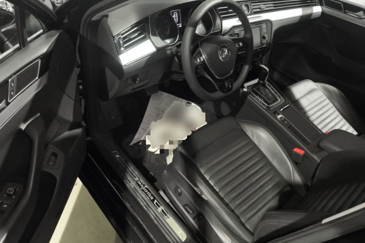 Used Volkswagen Magotan 2018 330TSI DSG Advanced Model
