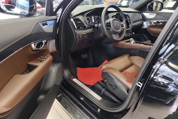 Used Volvo XC90 2022 B6 Zhiya Luxury 7-Seater
