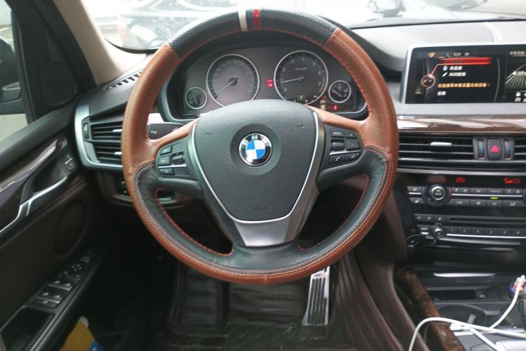 Used BMW X5 2015 xDrive28i
