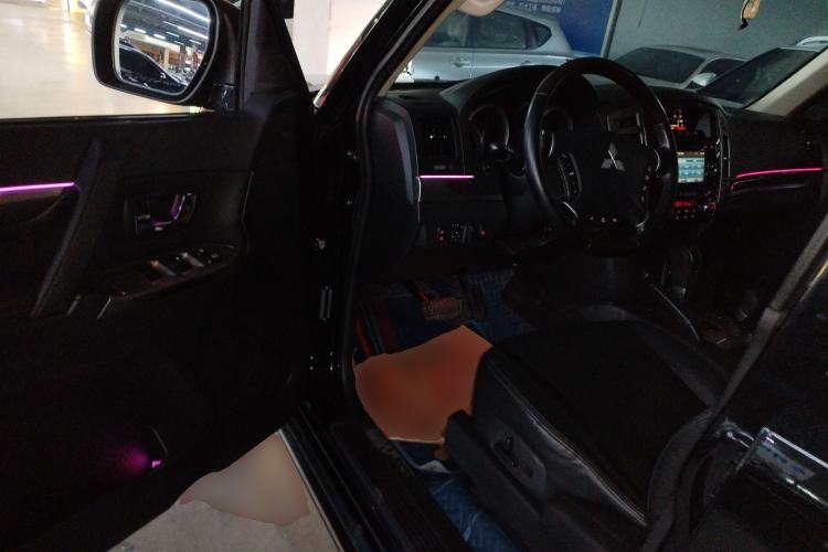 Used Mitsubishi Pajero 2019 V97 3.8L 5-Door GLS Middle East Edition
