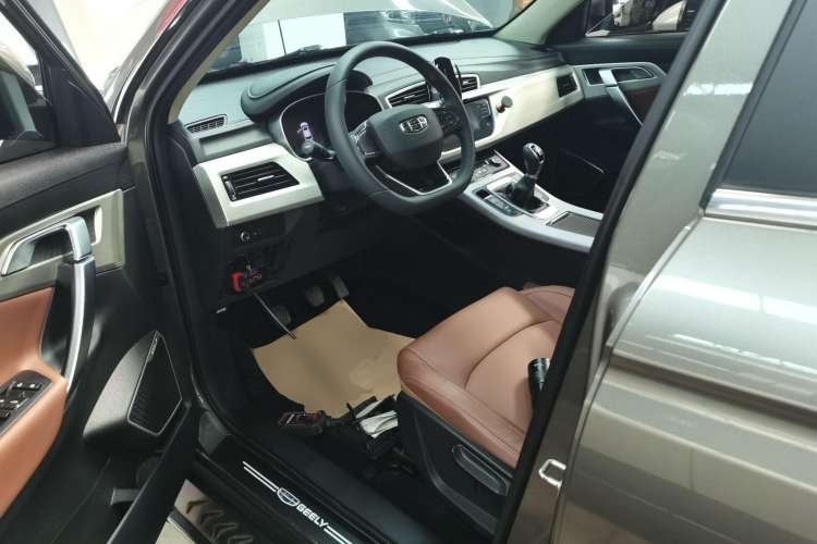 Used Geely Auto Emgrand X7 Sport 2021 1.8TD Manual Two-Wheel Drive Asian Games Edition
