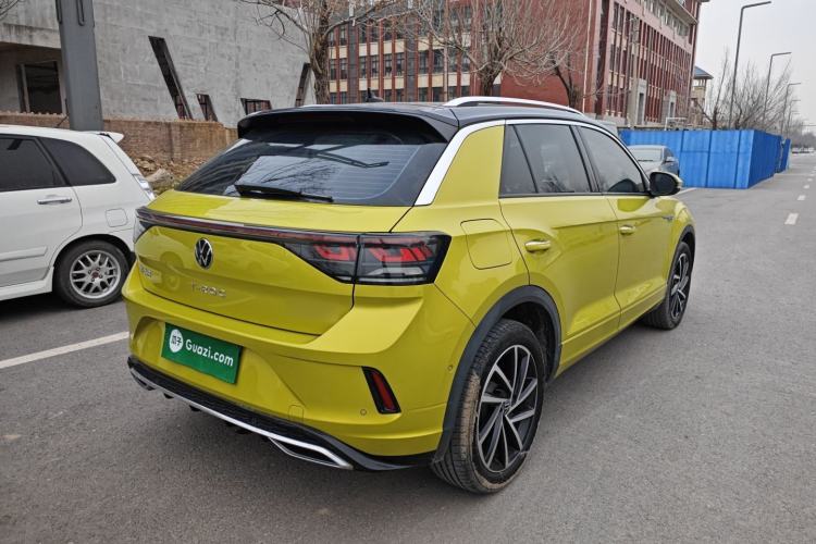 Used Volkswagen T-ROC 2023 300TSI DSG Two-Wheel Drive Starlight Edition
