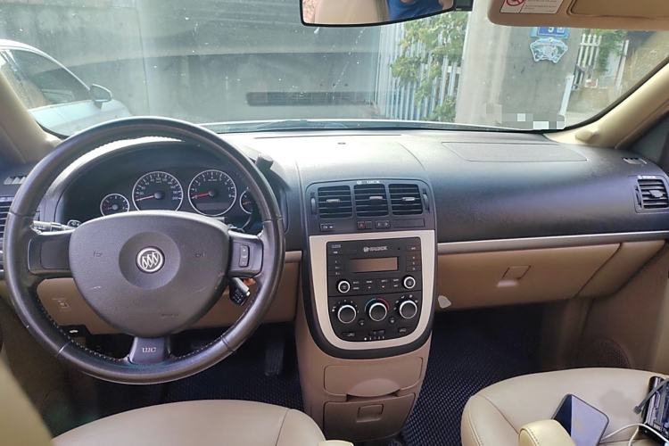 Used Buick GL8 2014 2.4L Executive Edition
