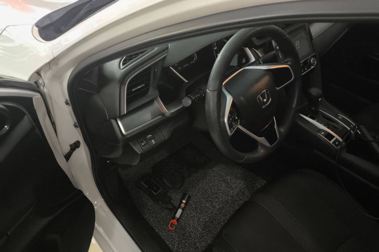 Used Honda Civic 2016 220TURBO CVT Luxury Edition
