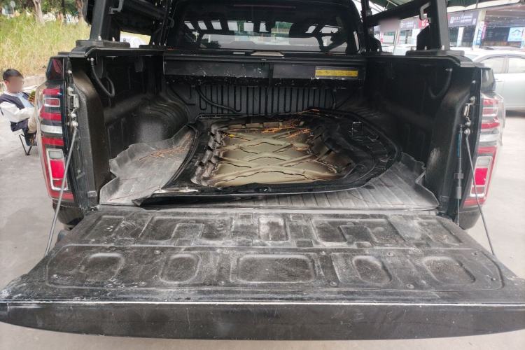 Used Great Wall Poer 2023 2.0T Passenger Version Automatic Gasoline Four-Wheel Drive Comfort Trim – GW4C20B
