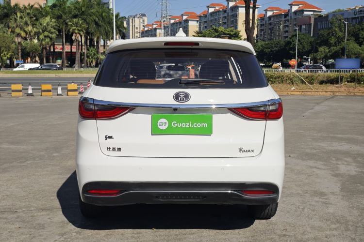 Used BYD Song MAX 2018 1.5T Automatic Smart Connect Luxury 6-Seater
