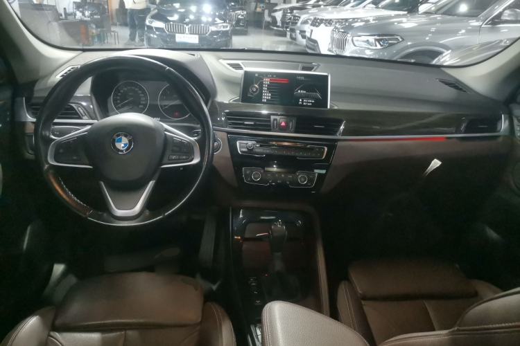 Used BMW X1 2016 xDrive20Li Luxury Model
