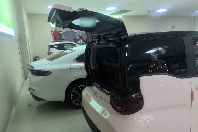 Used Chery QQ Ice Cream 2022 170km Sundae Phosphate Lithium-Ion