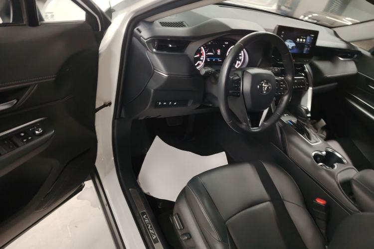 Used Toyota Venza 2023 2.0L CVT Two-Wheel Drive Luxury Edition
