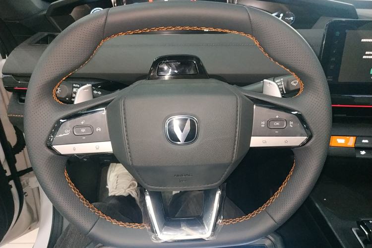 Used Changan UNI-V 2025 1.5T 500Bar Prestige Sporty Version