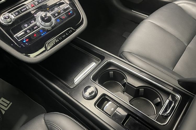 Used Lincoln Corsair 2022 2.0T Two-Wheel Drive Deluxe Edition