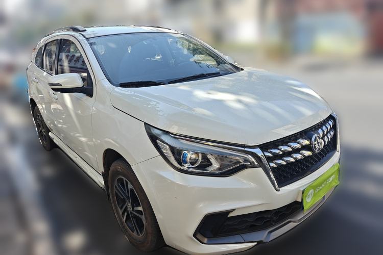 Used Venucia T70 2020 1.6L Manual Luxury Edition China V Standard
