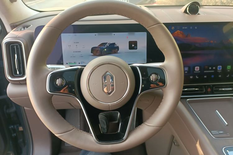 Used Hima AITO M9 2024 Range-Extended Ultra Version 52 kWh 5-Seater Model