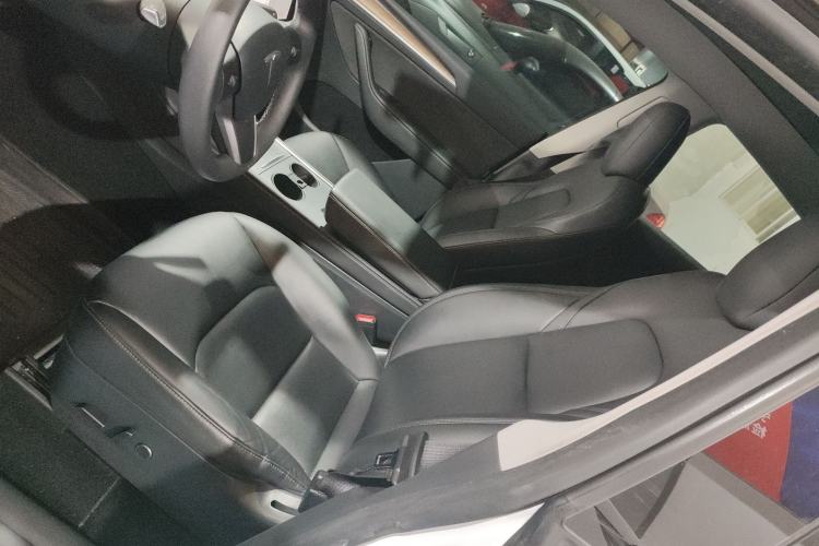 Used Tesla Model Y 2021 Long-Range All-Wheel-Drive Version