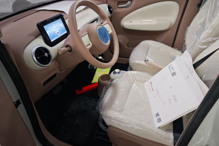 Used Wuling Hongguang MINIEV 2025 Four-Door Version Advanced Edition
