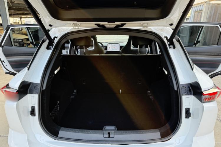 Used JETOUR Dashing 2023 1.5T DCT Starlight Shine Pro Edition
