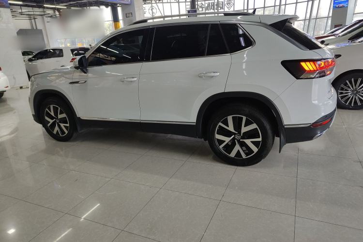 Used Volkswagen Tayron 2024 300TSI Two-Wheel-Drive Luxury Plus Advanced Version
