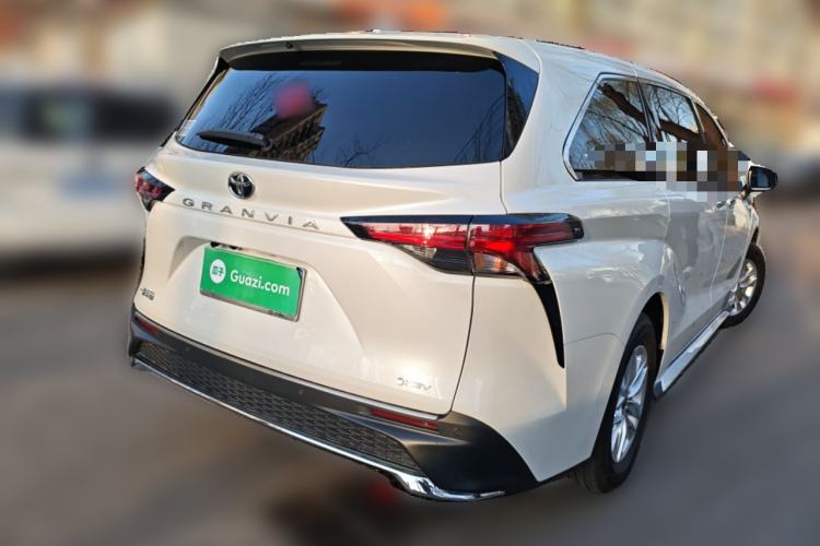 Used Toyota Granvia 2024 2.5L Hybrid Comfort Edition