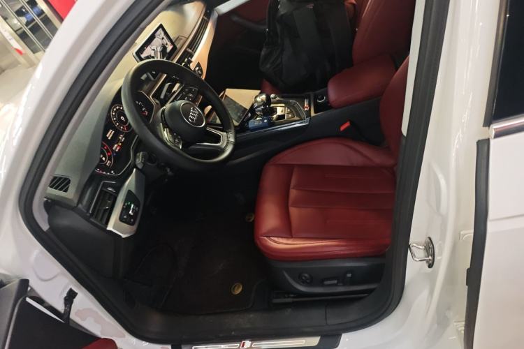 Used Audi A4L 2019 40 TFSI Fashion Version China V
