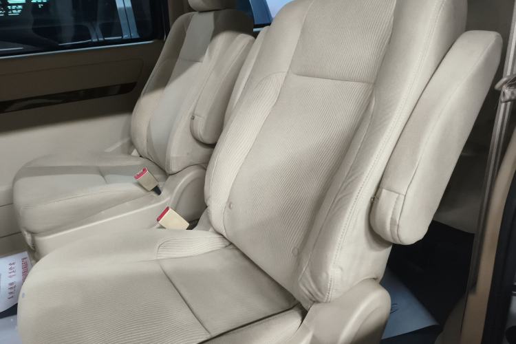 Used Jinbei Grace 2014 2.0L Luxury Short-Wheelbase 7-Seater 1TR